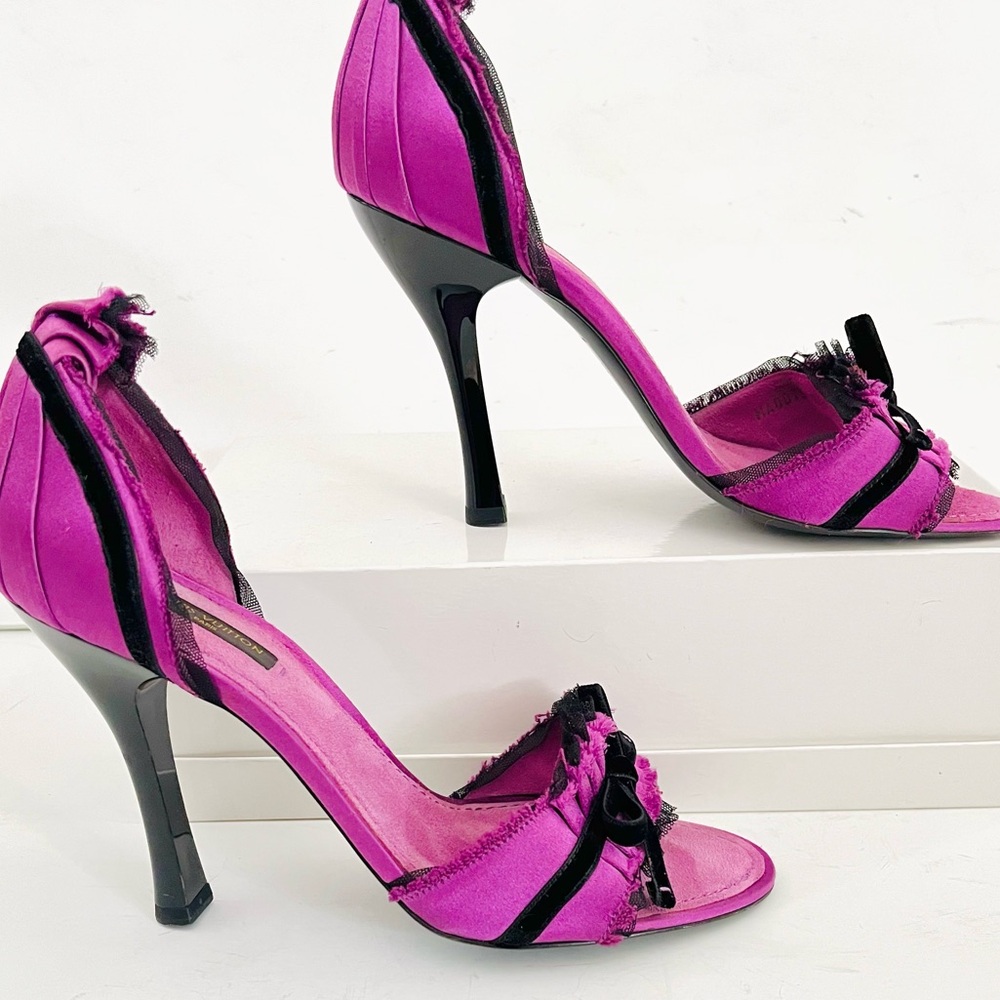 Louis Vuitton purple and black satin heels 37.5